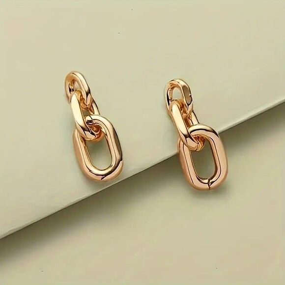 Link Earrings in Gold Plate - Picture 1 of 3